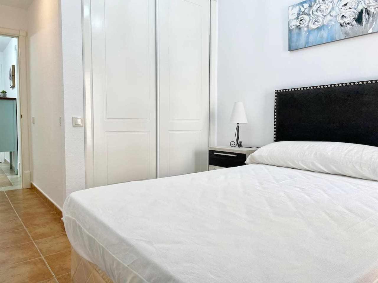 Apartamento con terraza y vistas al mar 1ª línea Isla del Moral Quarto foto