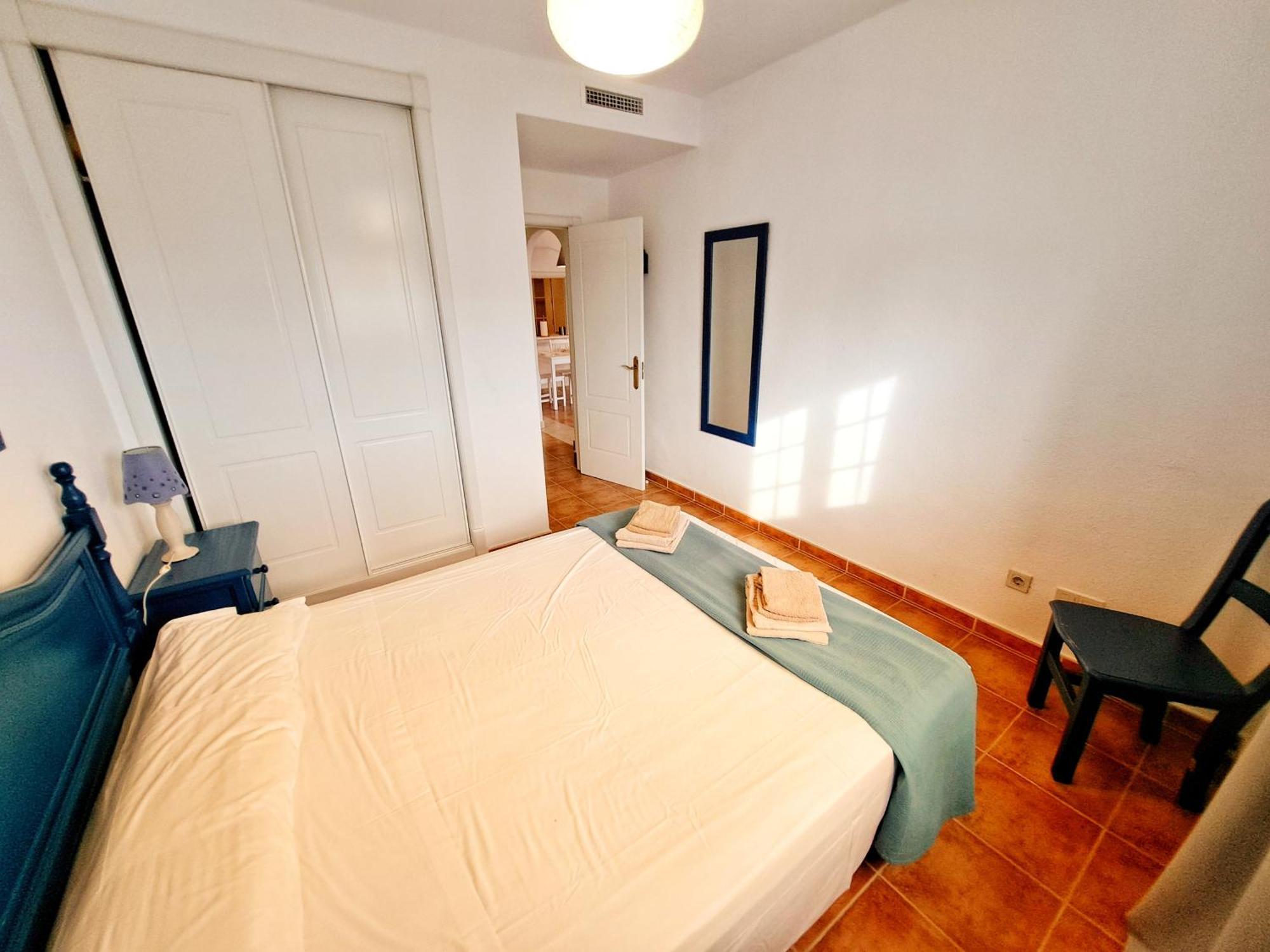 Apartamento con terraza y vistas al mar 1ª línea Isla del Moral Exterior foto